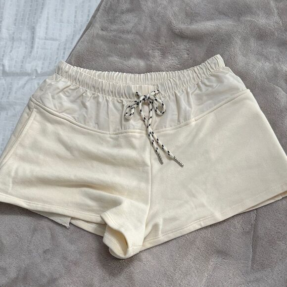 Future Collective mixed media Cream colored Women's Shorts w pockets- sz XS - Picture 1 of 5